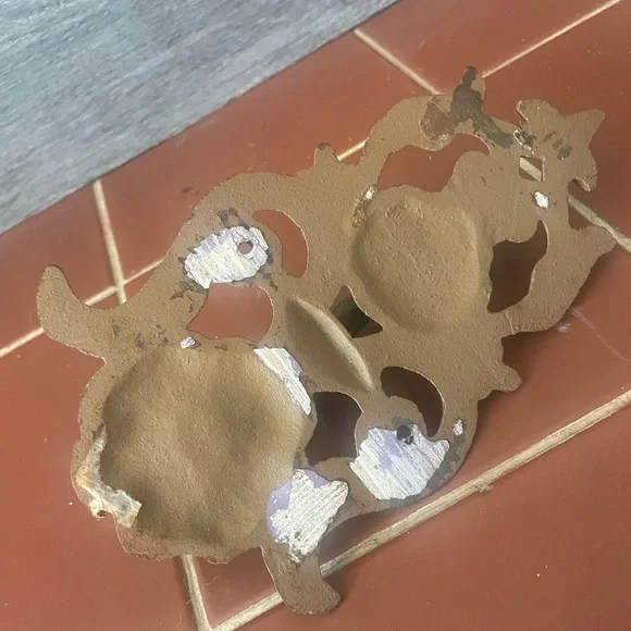 Vintage Style Cast Iron Door Knocker - Picture 3 of 3